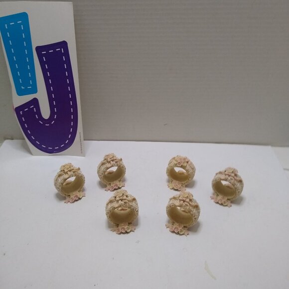 Set Of 6 Floral Round Swirl Napkin Rings Delicate Flowers Muted Colors - Picture 2 of 5